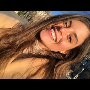 Meet your Posher, Dana